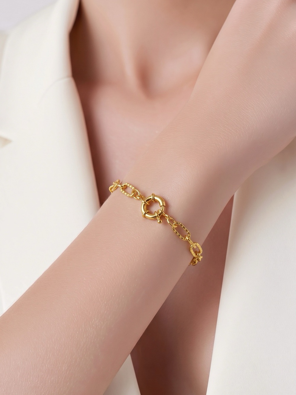 Elegant Gold Tone Link Bracelet for Women